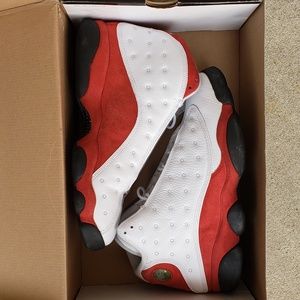 MENS AIR JORDAN 13 RETRO SIZE 10.5